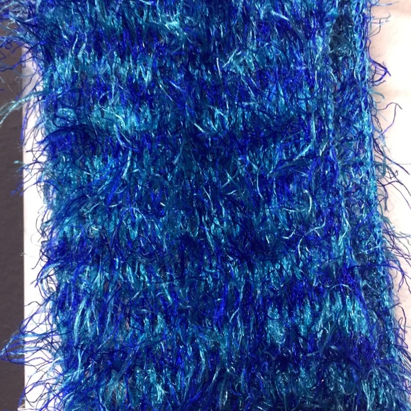 Fluffy Knit Scarf Convertible To Sleeveless Dress - Picture 4 of 8